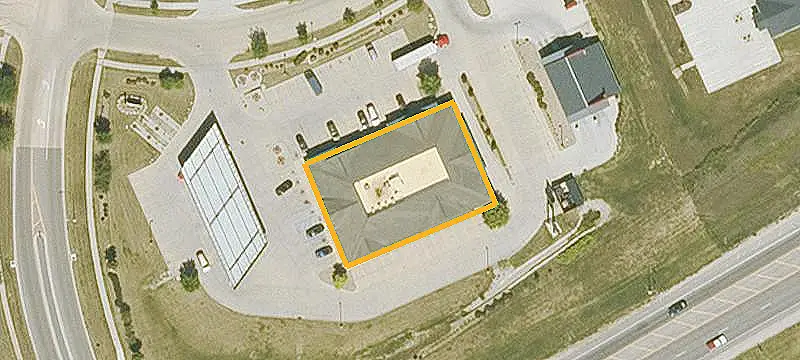 Commercial Land with Gravel-Floored Space