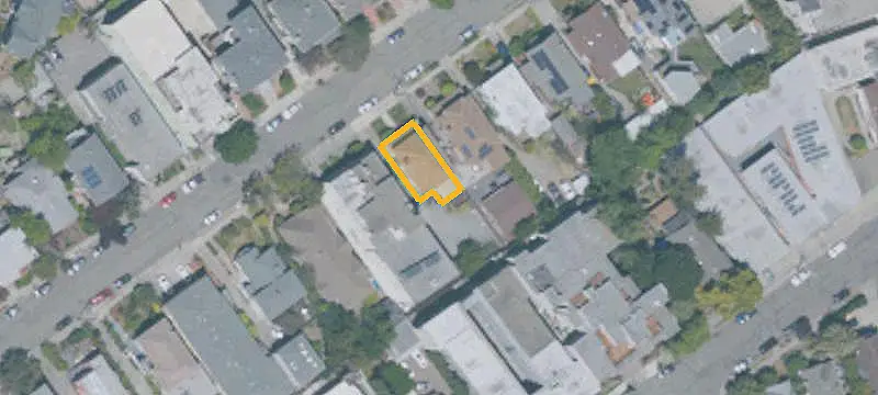 Triplex with Rear Yard