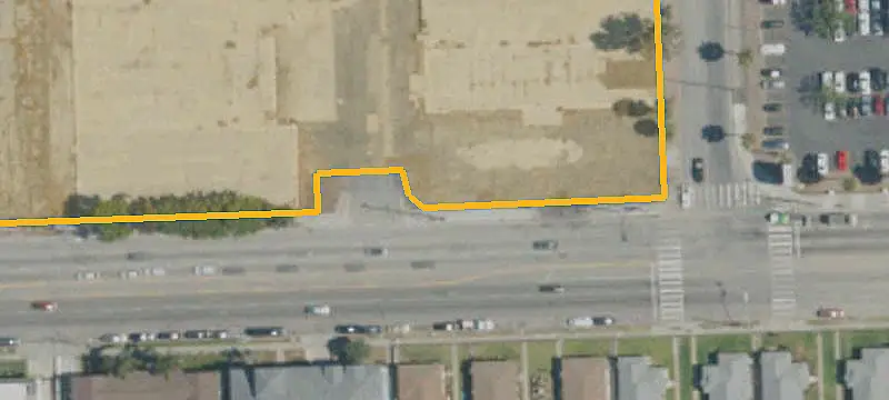 Manufacturing Facility with Fenced Yard