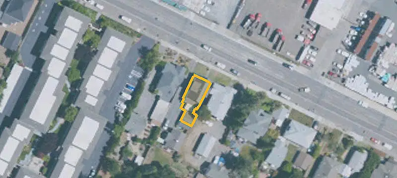 Three-Unit Victorian Multifamily Property