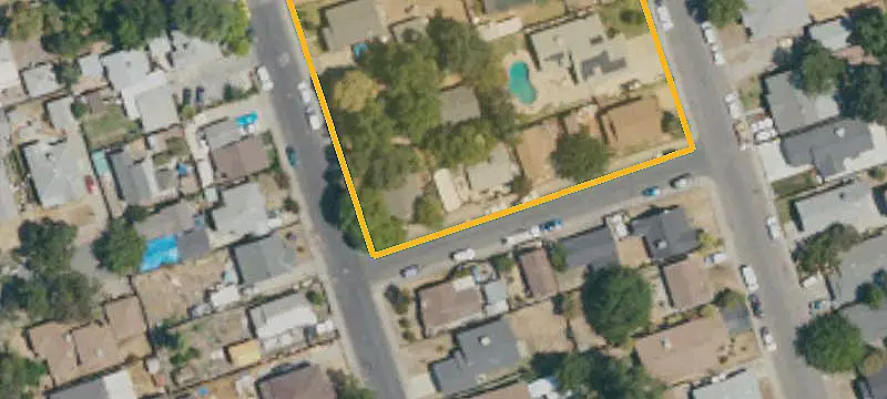 Triplex With Private Fenced Yards
