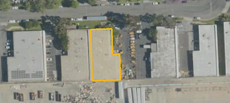 Warehouse with Secured Yard
