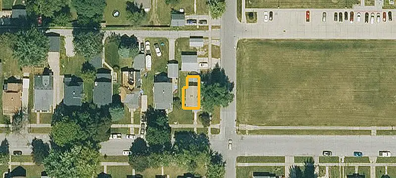 Six-Unit Apartment Building
