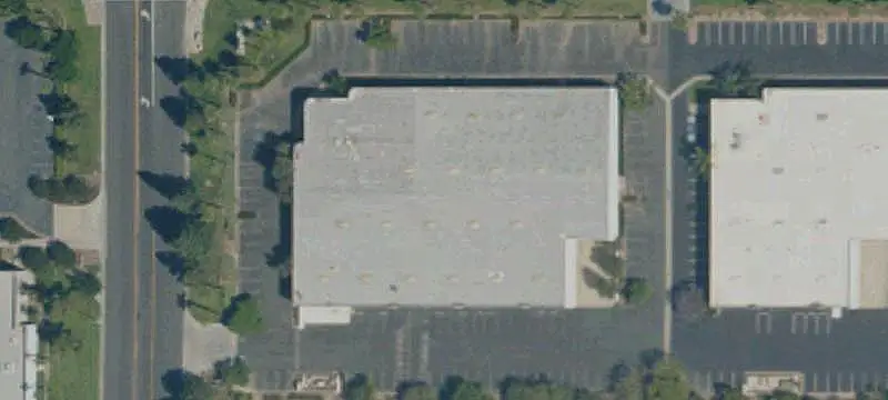 Freestanding Warehouse with Dock Doors