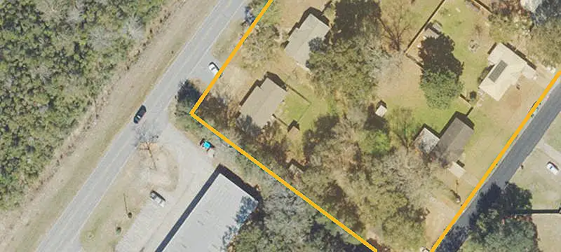 Duplex With Fenced Yards