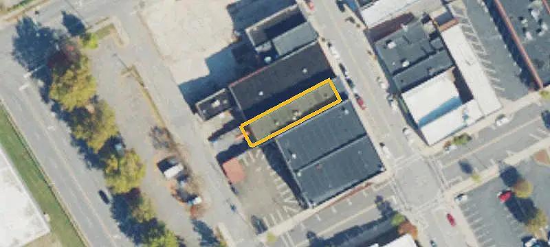 Mixed-Use Property with Apartment