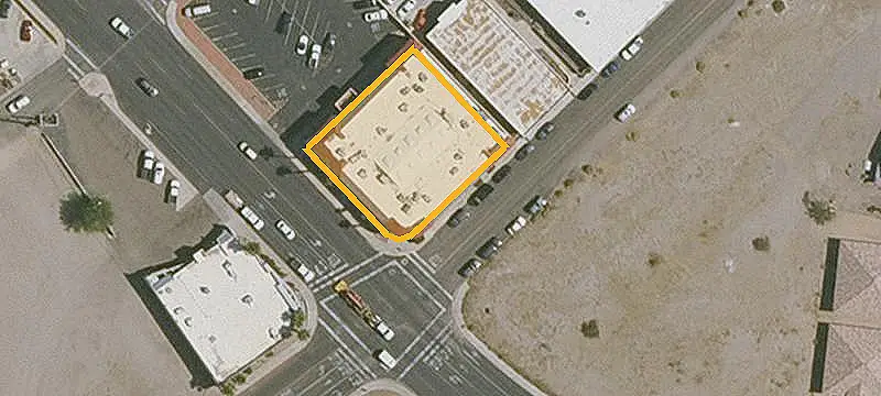 Highway-Accessible Flex Space