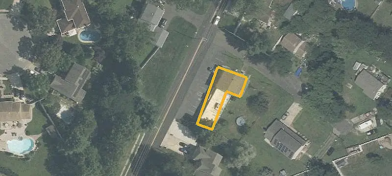 Renovated Mixed-Use Property