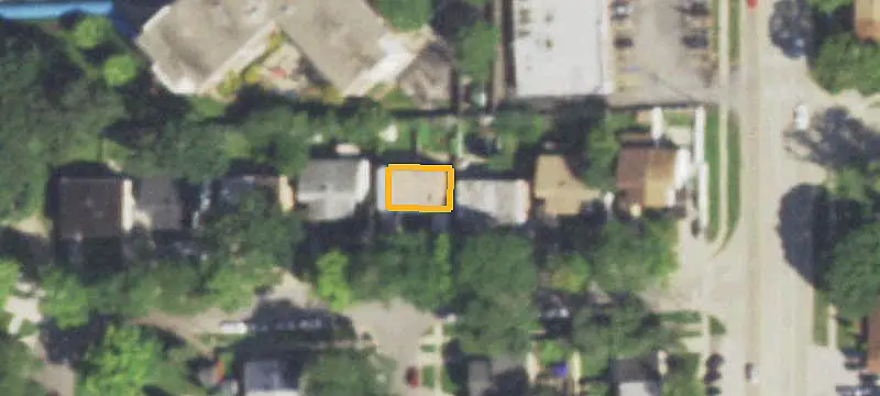 Updated Duplex with Private Yard