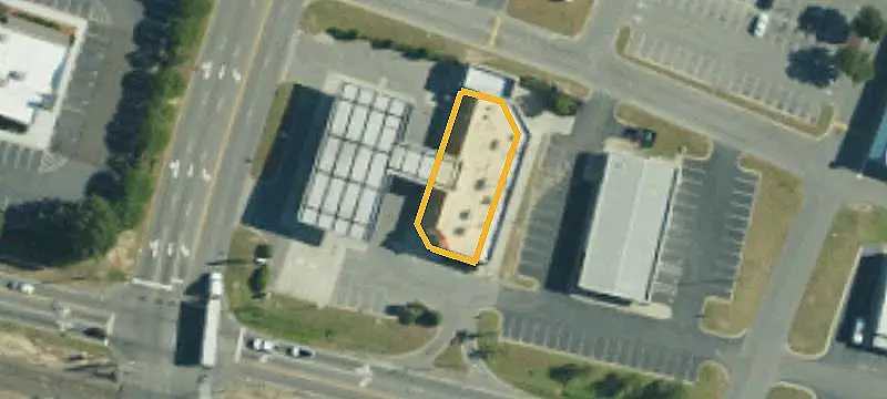 Shopping Center at Signalized Entrance
