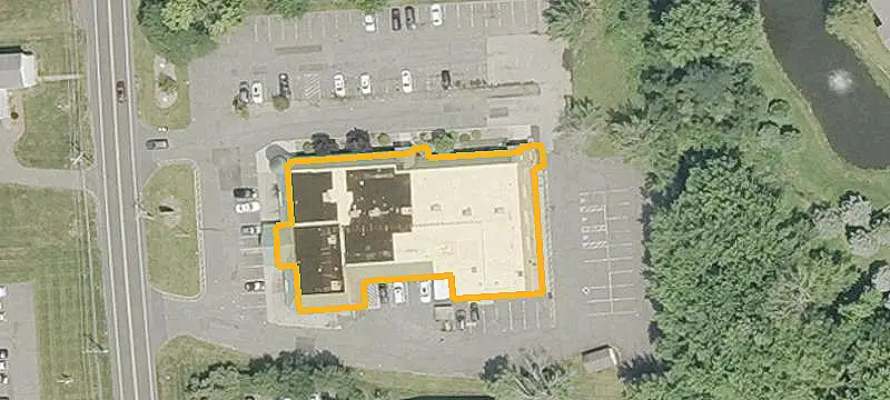 Retail Space with Flexible Layout