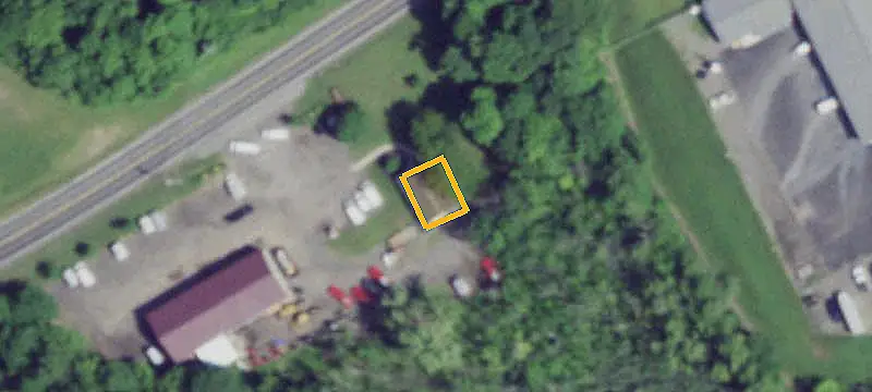 Mixed-Use Property With Pole Barn