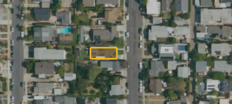 Duplex with Upgraded Main Residence