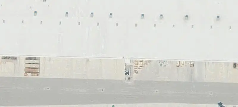 Distribution Center with Dock Doors
