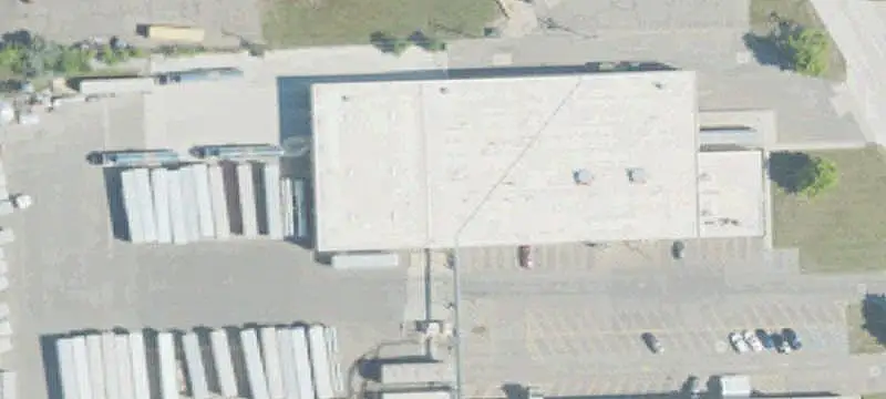 Industrial Warehouse with Grade Doors