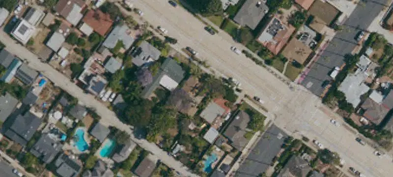Two-Residence Duplex with Rooftop Deck