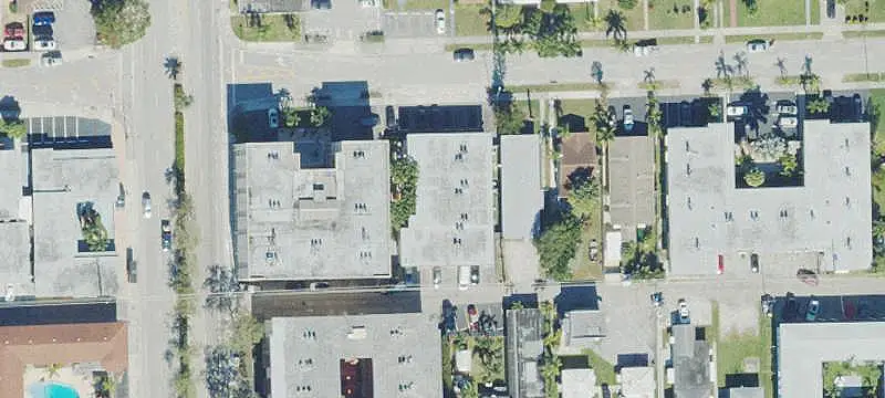 14-Unit Apartment Building