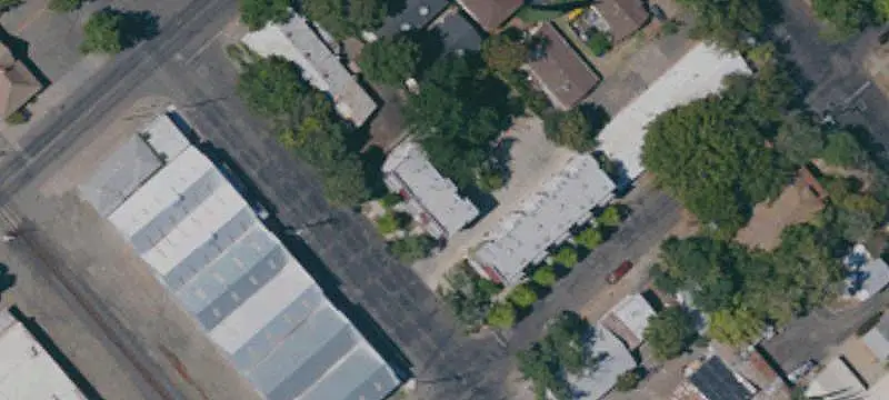 8-Unit Townhome Apartment Building