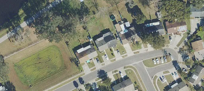 Updated Half-Duplex with Fenced Yard