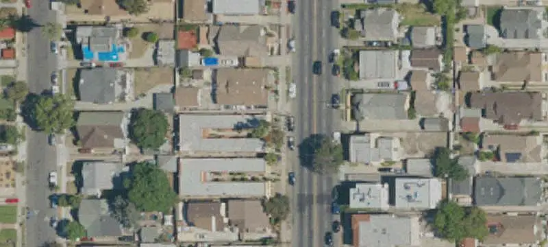 Eight-Unit Apartment Building