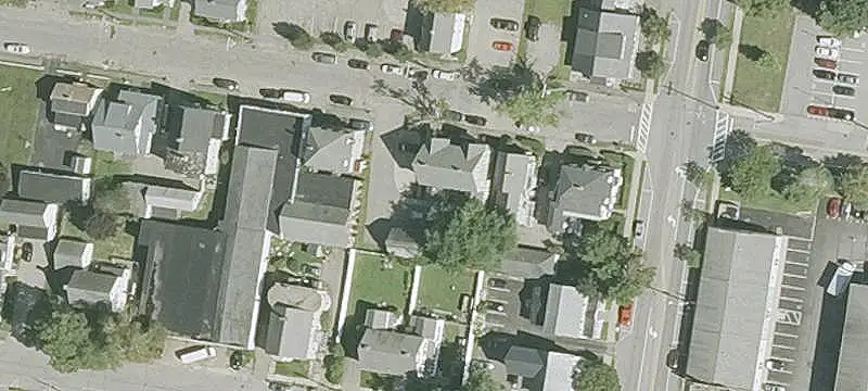 Three-Level Mixed-Use Property