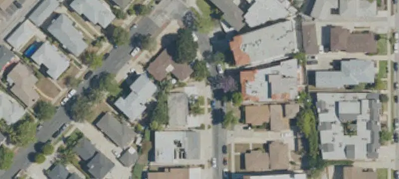 4-Unit Property with Backyard