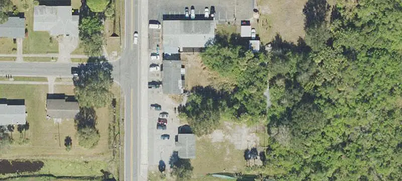 Freestanding Convenience Store