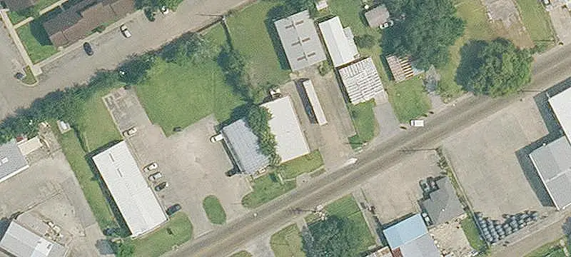 Grocery and Convenience Store Building