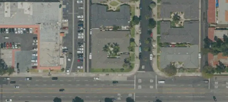 Single-Story Garden-Style Apartments