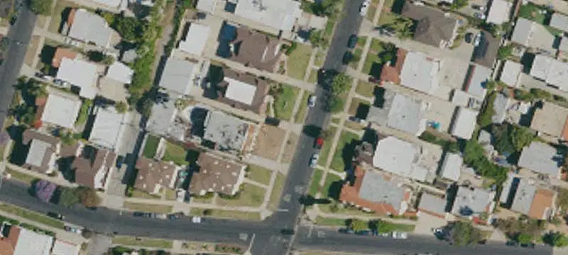 5-Unit Apartment Building with Rooftop Decks