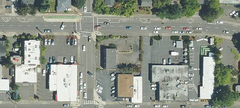 Three-Bay Auto Service Property