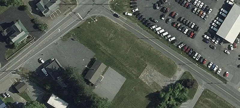 Commercial Land with Freestanding Building