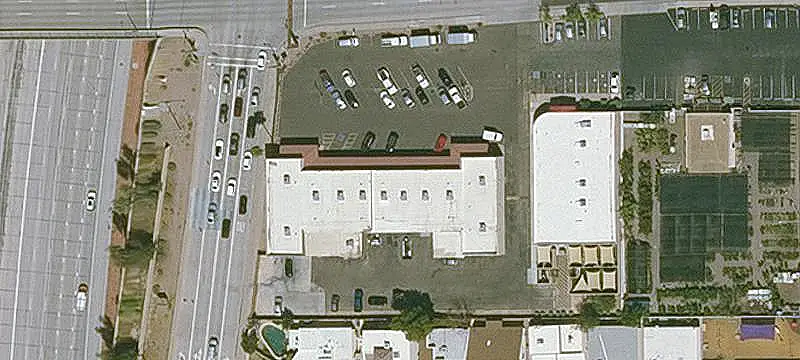 Multi-Suite Retail Space