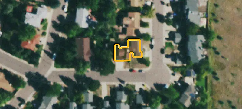 Small-Bay Warehouse with Drive-In Loading