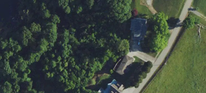 Three-Level Lakefront Rental Home
