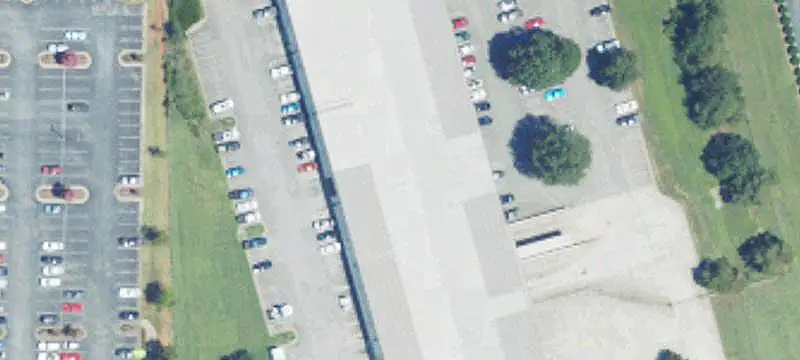 Warehouse with Paved Yard