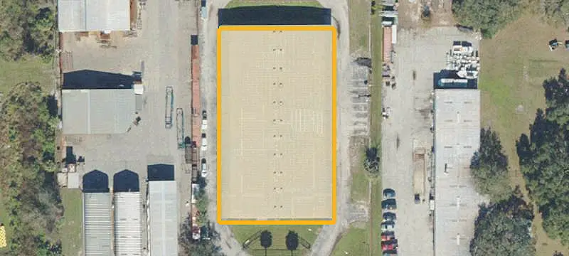 Multi-Tenant Warehouse with Grade-Level Doors