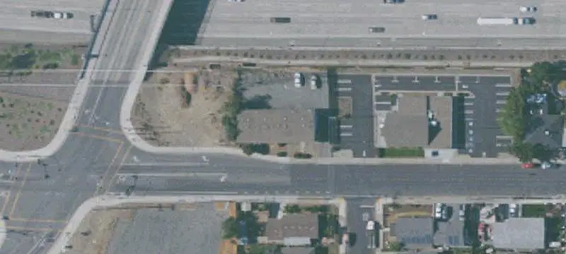 8-Unit Apartment Building
