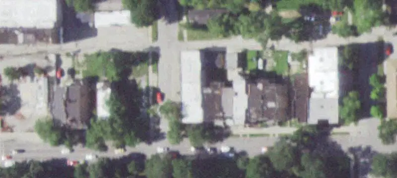 8-Unit Apartment Building