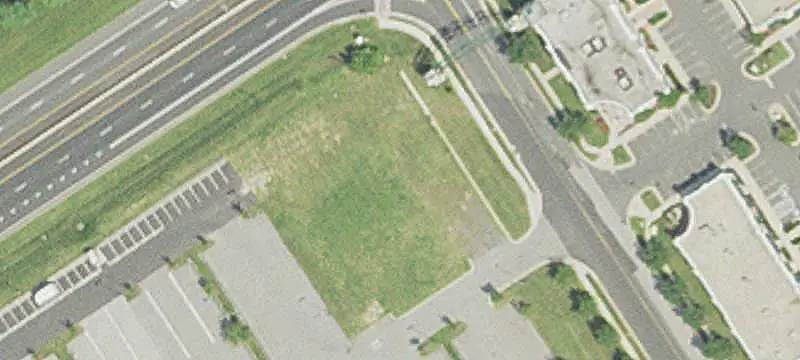 Commercial Corner Pad Site