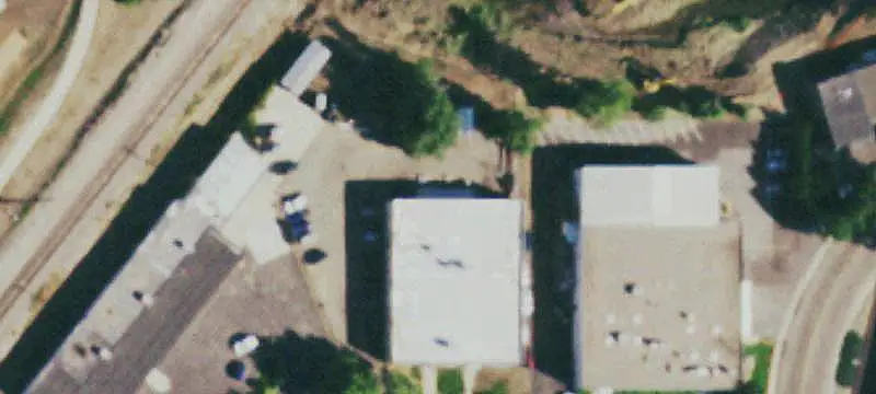 Flex Space with Overhead Door
