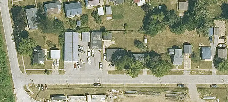 Flex Space with Overhead Door