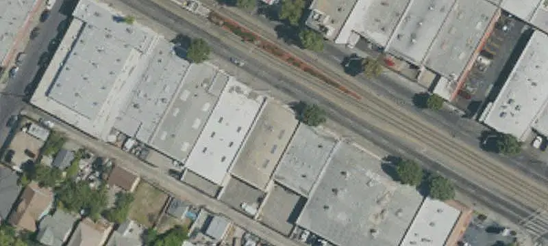 Warehouse with Grade-Level Loading