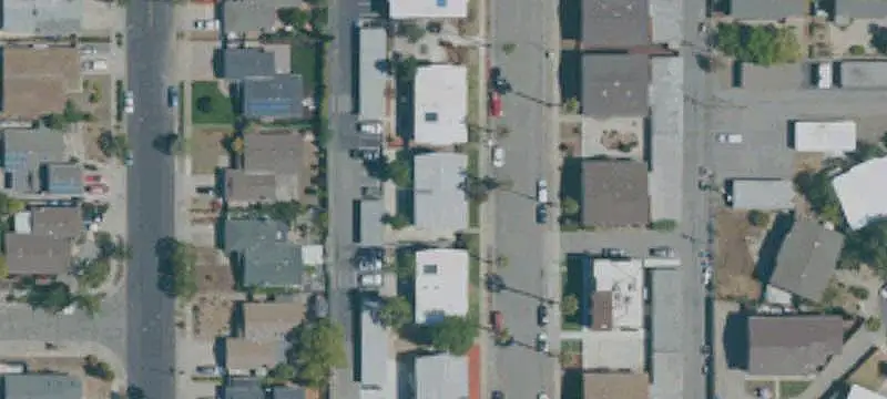 4-Unit Apartment Building