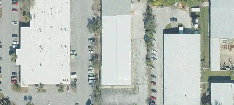 Warehouse with Sale-Leaseback Option