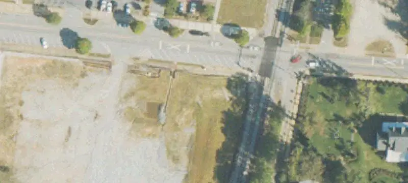 End-Unit Mixed-Use Commercial Suite