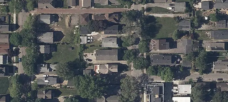 4-Unit Apartment Building