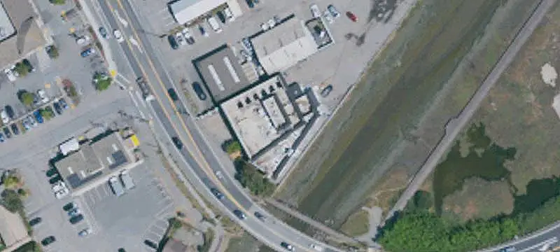 Freestanding Retail Building with Parking