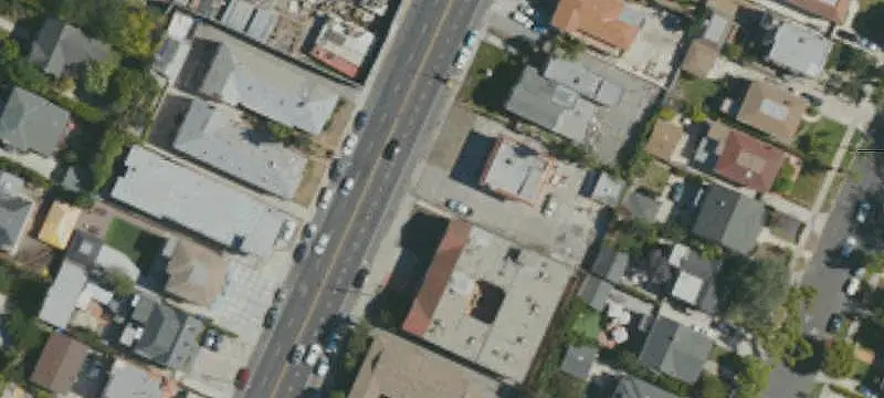 10-Bedroom Multifamily Residence