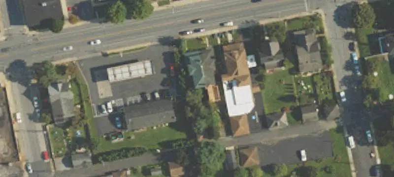 Specialty Property with Parking Lot